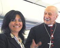Uaktaki tek Trk gazetecisi Yasemin Taşkın, 27 yıl nce Papa II. Jean Paulle Trkiyeye gelen Vatikanın nemli kardinallerinden Roger Etchegaray ile konuştu.